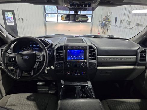Used 2020 Ford F350 XLT w/ XLT Premium Package AWD/4WD image 10