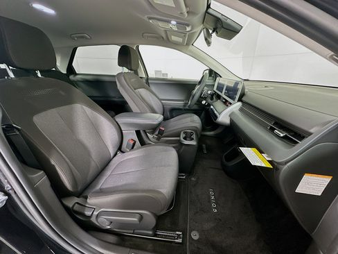 Used 2024 Hyundai Ioniq 5 SE RWD image 31