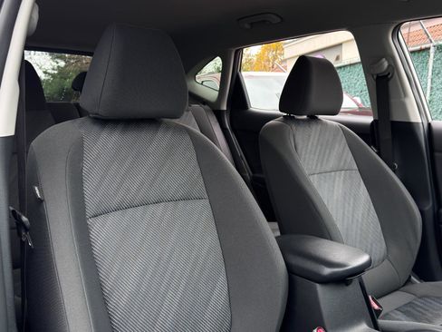 Used 2023 Kia Seltos LX image 28