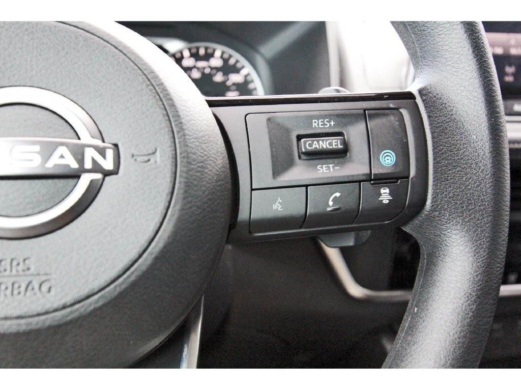 Used 2023 Nissan Rogue SV FWD image 20