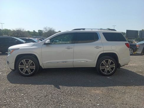 Used 2019 GMC Acadia Denali w/ Technology Package AWD/4WD image 4