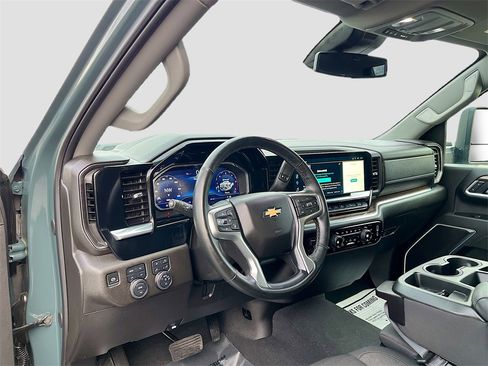 Used 2025 Chevrolet Silverado 3500 LT w/ All Star Edition image 9