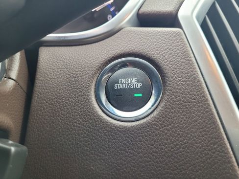 Used 2015 Cadillac SRX Luxury w/ Trailering Package image 19