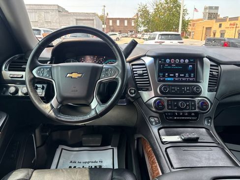 Used 2017 Chevrolet Tahoe Premier AWD/4WD image 33