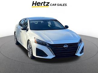 Used 2025 Nissan Altima 2.5 SV video 1