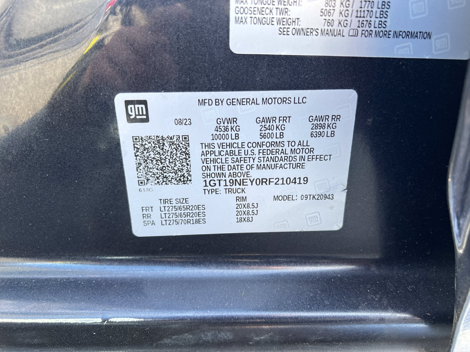 Used 2024 GMC Sierra 2500 SLT AWD/4WD image 32