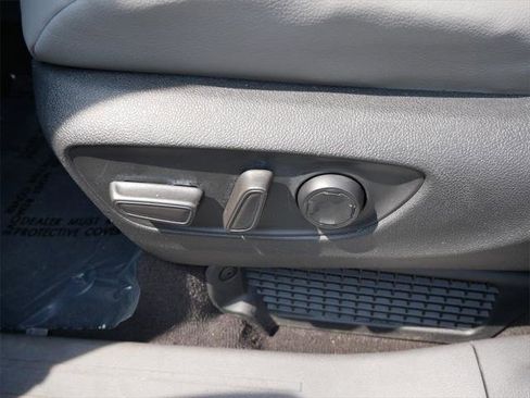 Certified 2023 Toyota Sienna XLE image 15