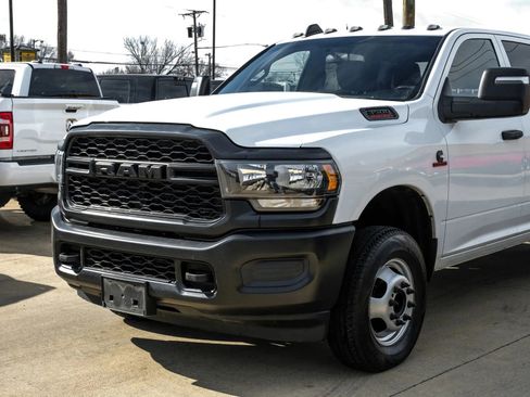 Used 2023 RAM 3500 Tradesman AWD/4WD image 16