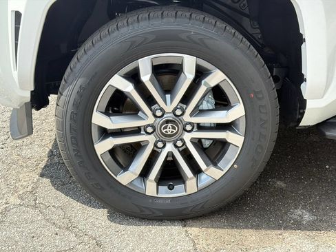New 2026 Toyota 4Runner Limited AWD/4WD image 14