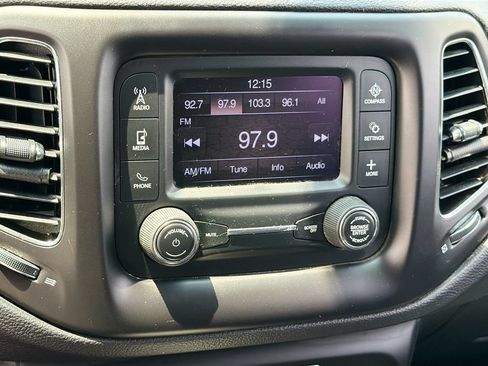 Used 2018 Jeep Compass Sport FWD image 14