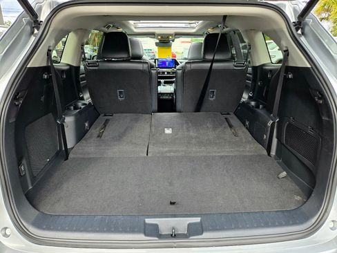 Used 2023 Toyota Highlander Platinum image 23
