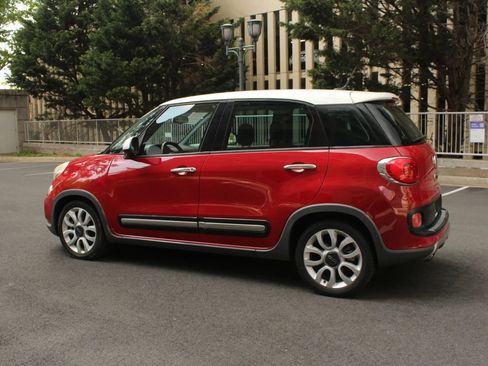 Used 2015 FIAT 500L Trekking FWD image 9