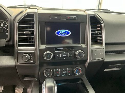 Used 2019 Ford F150 XLT w/ Equipment Group 302A Luxury AWD/4WD image 10