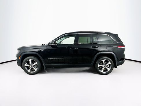 Used 2022 Jeep Grand Cherokee Limited 4xe w/ Luxury Tech Group II AWD/4WD image 4