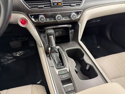 Used 2021 Honda Accord EX-L image 18