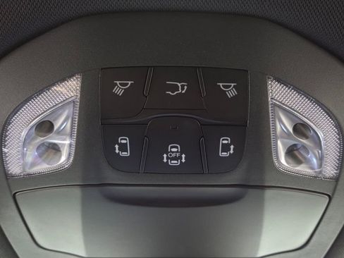 New 2025 Chrysler Pacifica Select w/ Fav Edition Package image 29