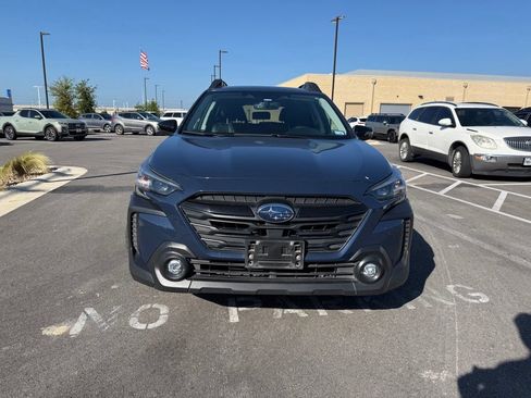 Used 2024 Subaru Outback Onyx Edition AWD/4WD image 2