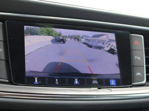 Used 2022 Buick Enclave Premium w/ Experience Buick Package image 21