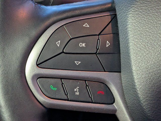 Used 2021 Jeep Cherokee Latitude Plus w/ Sun & Sound Group FWD image 24