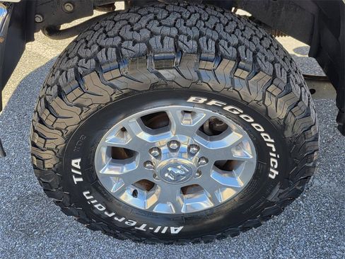 Used 2019 RAM 2500 Laramie image 44