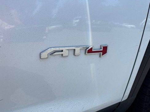 Used 2025 GMC Acadia AT4 w/ Super Cruise Package AWD/4WD image 9