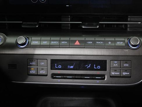 Certified 2025 Hyundai Kona SEL image 23