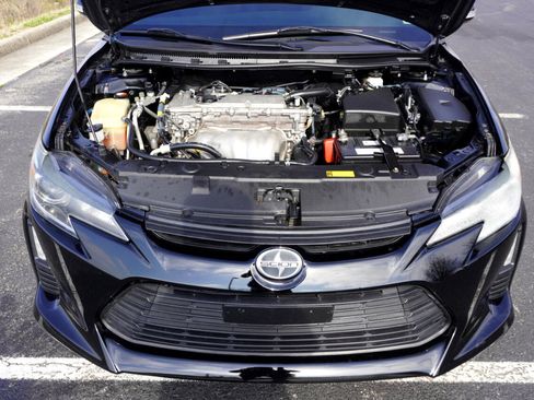 Used 2015 Scion tC Sports Coupe 6-Spd AT image 28