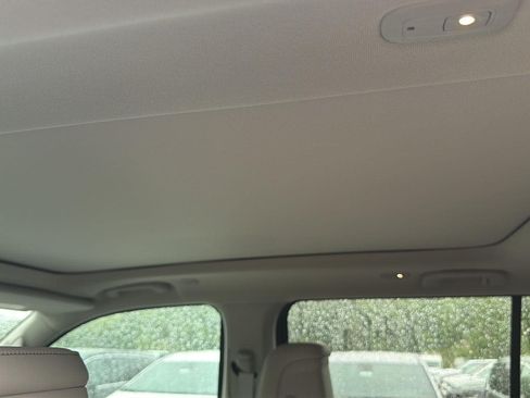Used 2024 Jeep Wagoneer 4WD w/ Premium Group I image 22