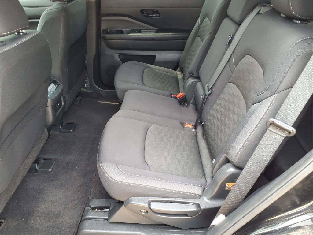 Used 2024 Nissan Pathfinder SV w/ Black Appearance Package FWD image 15