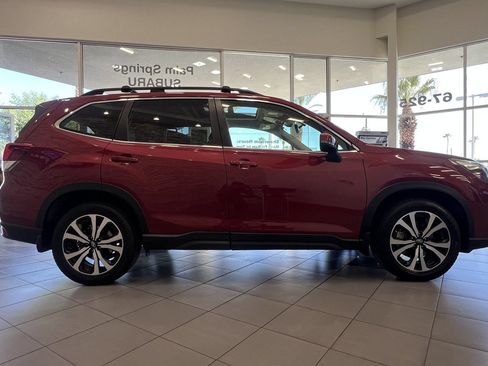 Used 2019 Subaru Forester Limited AWD/4WD image 6