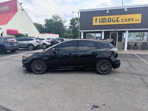 Used 2017 Ford Focus RS AWD/4WD image 12