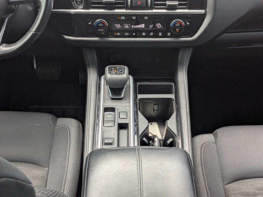 Used 2022 Nissan Pathfinder SV FWD image 25