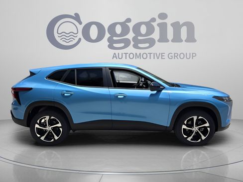 New 2026 Chevrolet Trax RS w/ Driver Confidence Package FWD image 6