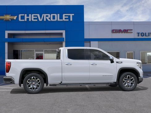 New 2026 GMC Sierra 1500 SLT image 36