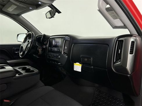 Used 2018 Chevrolet Silverado 1500 LT w/ All Star Edition image 28