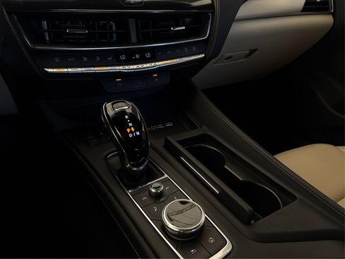 Used 2024 Cadillac CT5 Luxury image 30