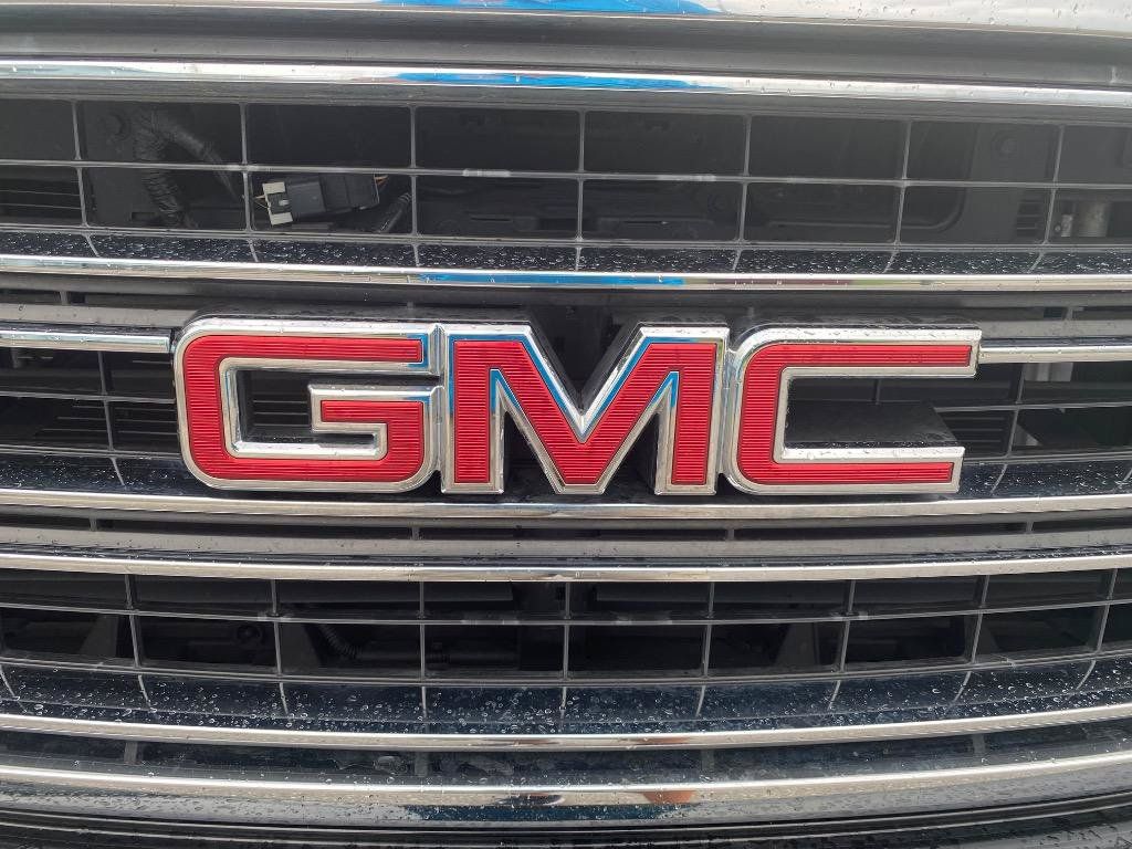 Used 2018 GMC Yukon SLT w/ Open Road Package AWD/4WD image 43