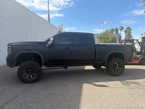 Used 2021 GMC Sierra 2500 Denali w/ Denali Ultimate Package AWD/4WD image 2