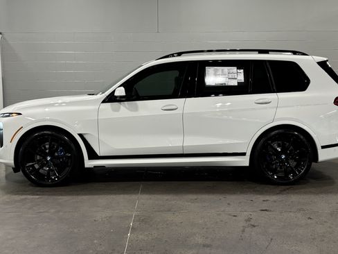 New 2027 BMW X7 xDrive40i w/ M Sport Package AWD/4WD image 5