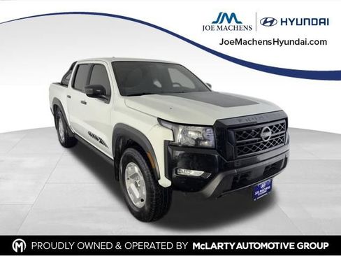 Used 2024 Nissan Frontier SV w/ Hardbody Edition AWD/4WD image 2