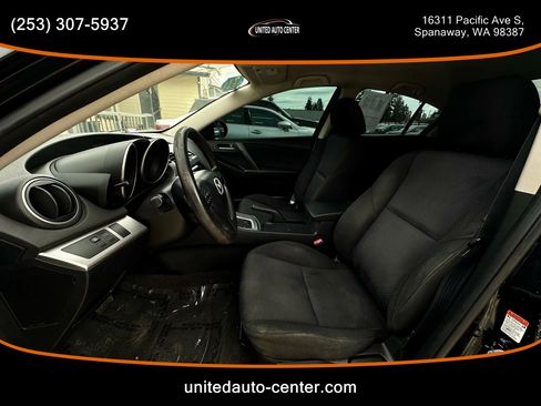 Used 2010 MAZDA MAZDA3 i Touring image 10