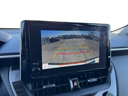 Used 2023 Toyota Corolla Cross XLE w/ Convenience Package image 13