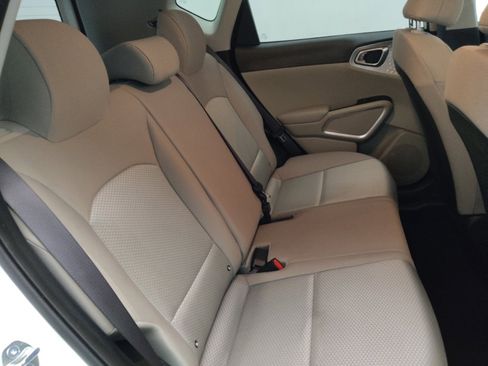 Used 2025 Kia Soul LX image 19