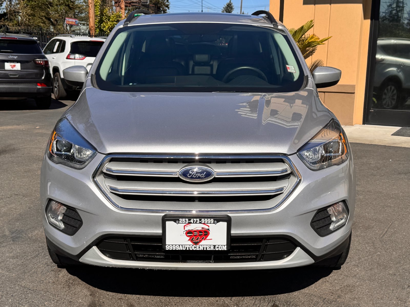 Used 2019 Ford Escape SEL AWD/4WD image 2