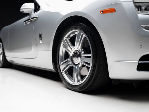 Used 2017 Rolls-Royce Dawn RWD image 85