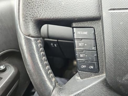 Used 2010 Ford Edge SEL image 33