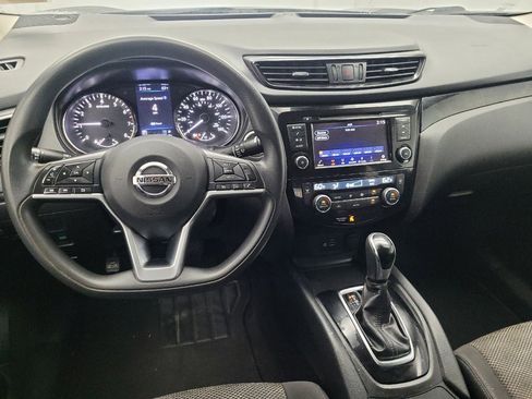 Used 2020 Nissan Rogue Sport SV image 22