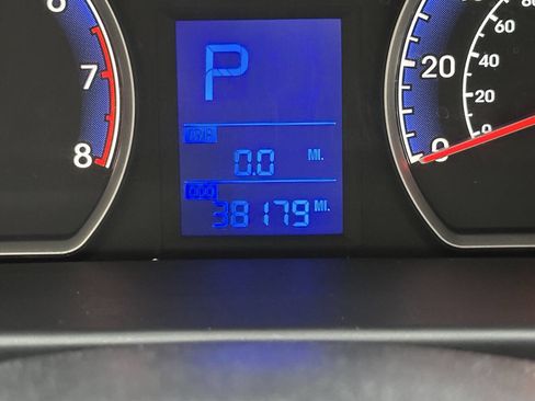 Used 2009 Hyundai Elantra image 24