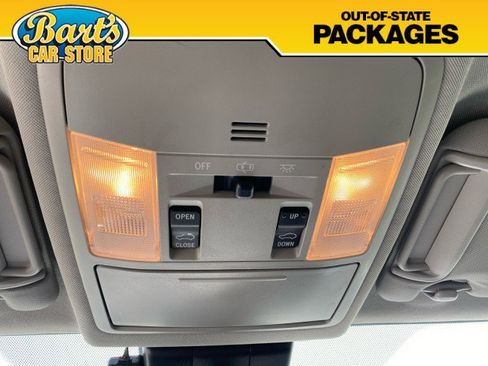 Used 2018 Toyota RAV4 Limited image 31