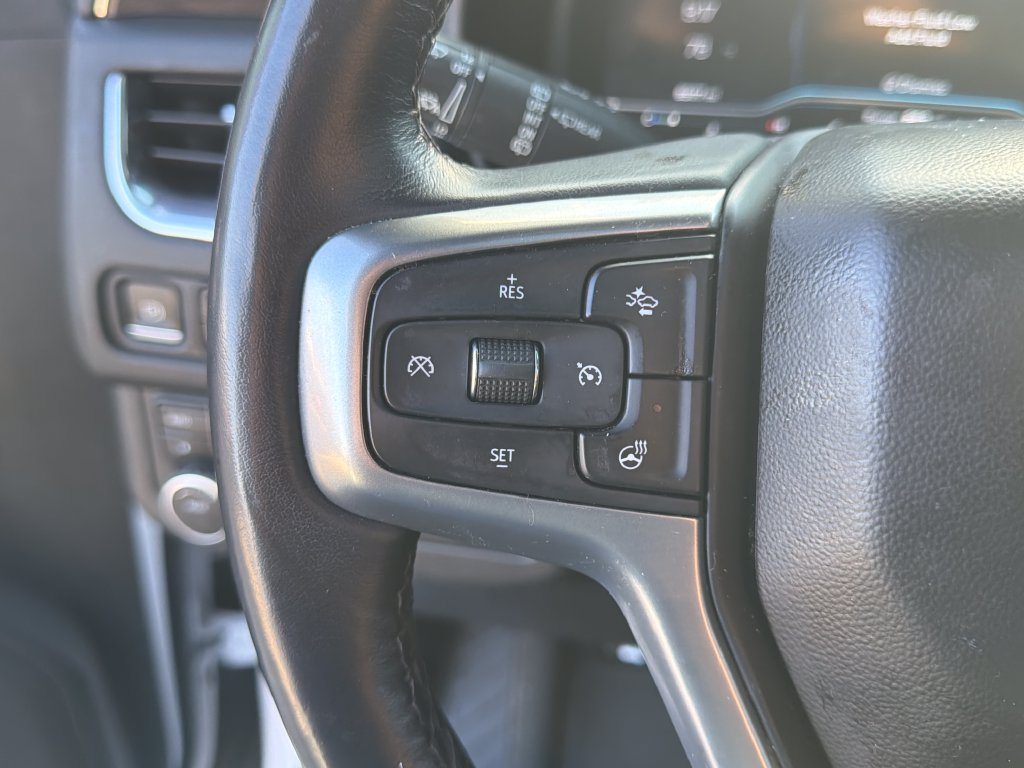 Used 2022 Chevrolet Tahoe Z71 w/ Luxury Package AWD/4WD image 20